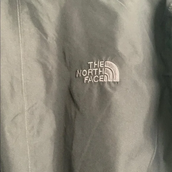 The North Face Black Ski & Snow Jacket - Picture 9 of 12